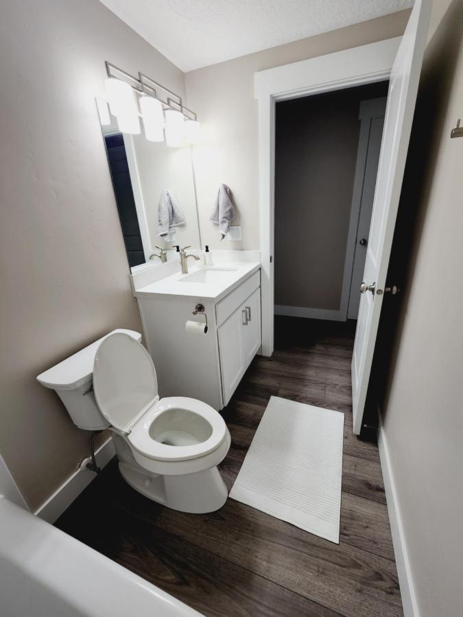 3 Bed 2 Bath Full Accessible Townhome In Heart Of Slc 南约旦 外观 照片